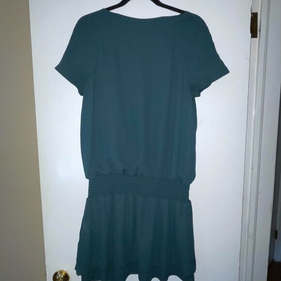 Banana Republic Green Short Sleeved Elastic Drop Waist Low Waist Dress Size 8 - Picture 2 of 10